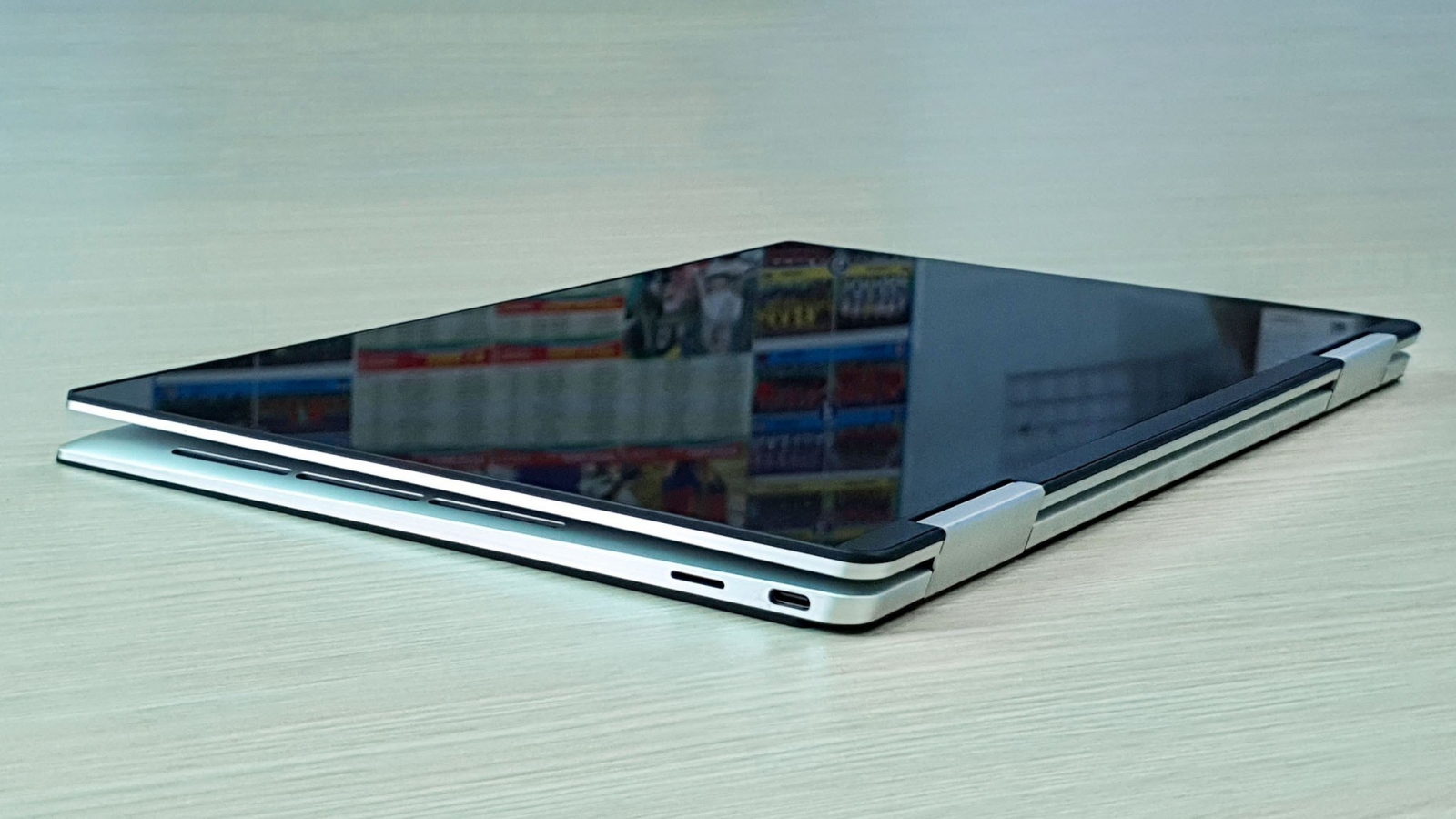 dell xps 7390 2in1  cam ứng 360 độ